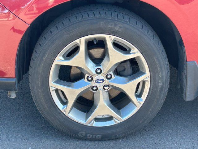 Used 2017 Subaru Forester 2.5i Touring AWD/4WD image 12
