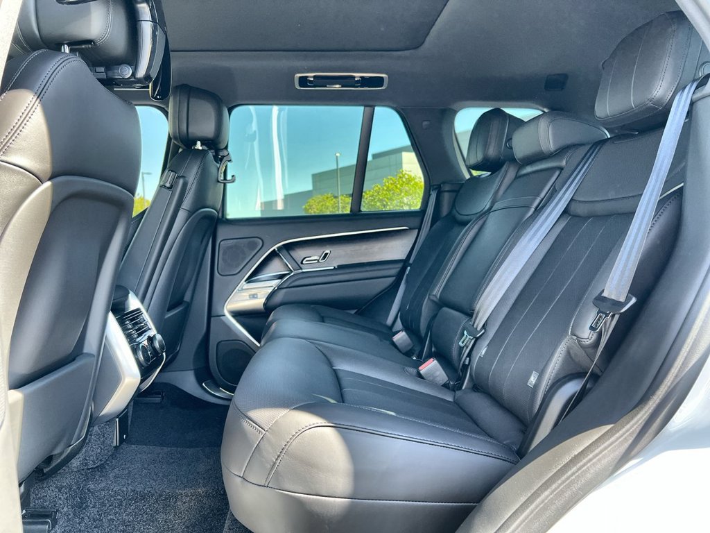 New 2027 Land Rover Range Rover SE AWD/4WD image 15