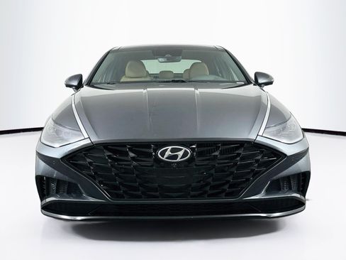 Used 2021 Hyundai Sonata Limited FWD image 2