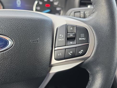 Used 2023 Ford Explorer XLT RWD image 22
