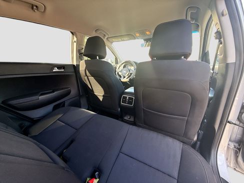 Used 2020 Kia Sportage LX image 27
