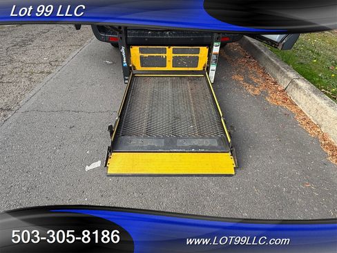 Used 2015 Ford Transit 350 XL image 3