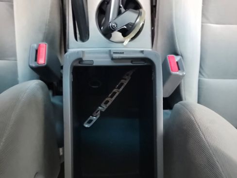 Used 2004 Honda Accord EX image 28