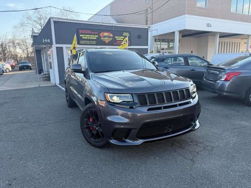 Used 2017 Jeep Grand Cherokee SRT image 1