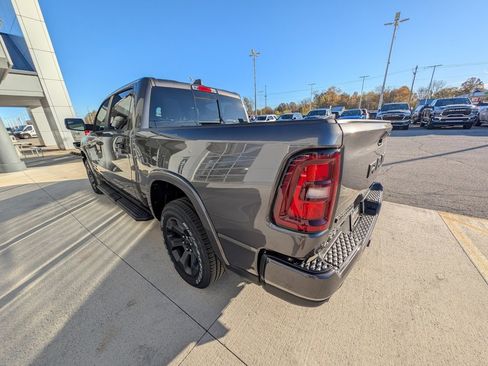 New 2026 RAM 1500 4x4 Crew Cab image 6