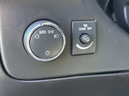 Used 2017 Chevrolet Express 3500 image 12