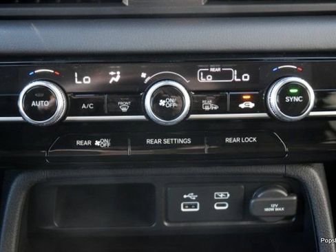 New 2025 Honda Pilot Touring image 23