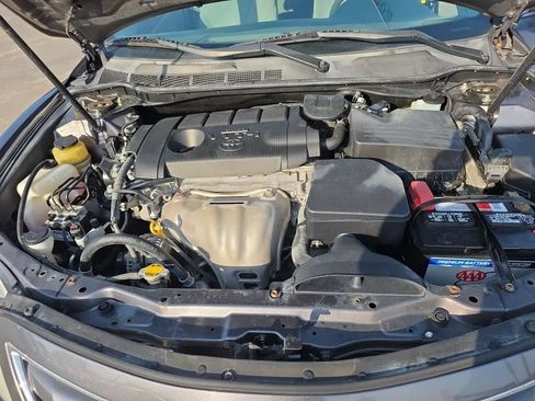 Used 2011 Toyota Camry LE FWD image 27
