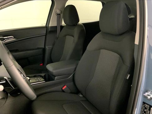 New 2026 Kia Sportage S image 9