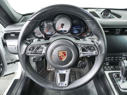 Certified 2018 Porsche 911 Carrera S RWD image 9