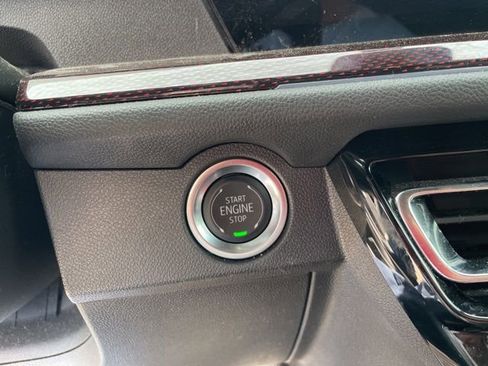 Used 2025 Chevrolet Traverse Z71 w/ Enhanced Driving Package image 10