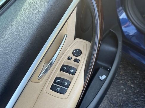 Used 2018 BMW 330i xDrive Sedan image 18