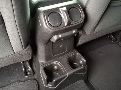 Used 2024 Jeep Wrangler Unlimited Sport AWD/4WD image 11