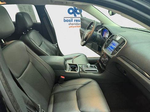 Used 2023 Chrysler 300 Touring L w/ Popular Equipment Group image 17