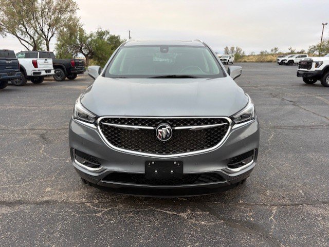 Used 2021 Buick Enclave Avenir w/ Avenir Technology Package FWD image 2
