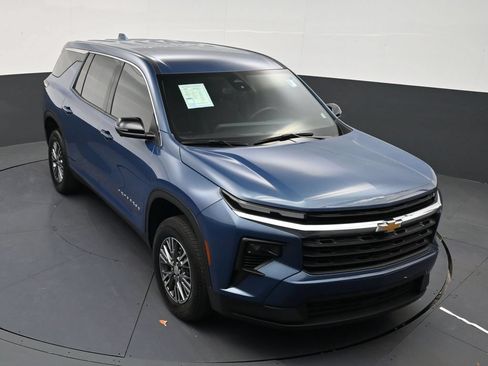 Used 2024 Chevrolet Traverse LS FWD image 19