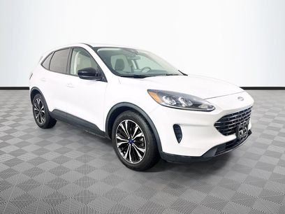 Used 2022 Ford Escape SE w/ SE Sport Appearance Package