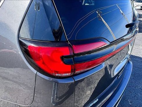 Used 2022 Chrysler Pacifica Touring-L FWD image 29