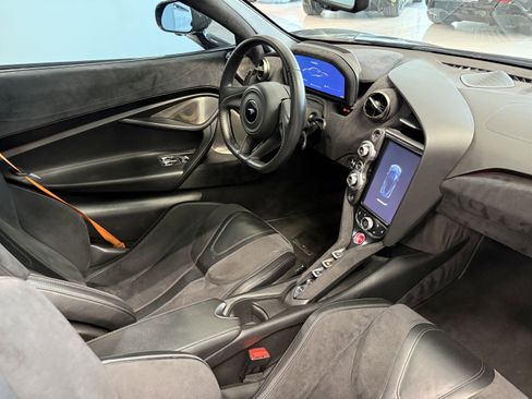 Used 2019 McLaren 720S RWD image 20