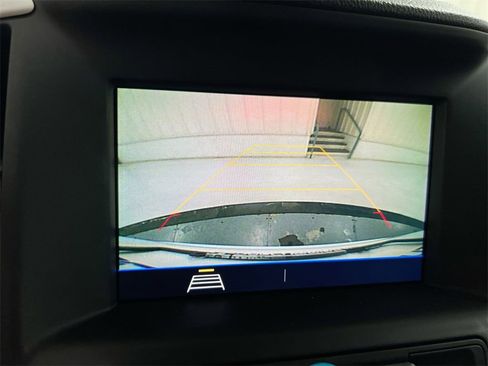 Used 2021 GMC Terrain SLE w/ Driver Convenience Package image 15