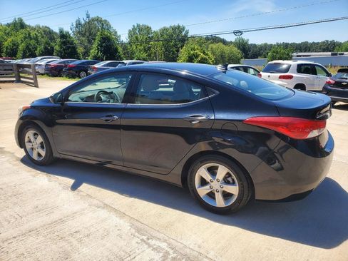 Used 2013 Hyundai Elantra GLS FWD image 11