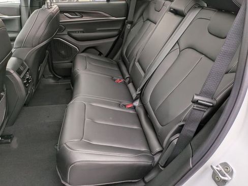 New 2026 Jeep Grand Cherokee Limited AWD/4WD image 25