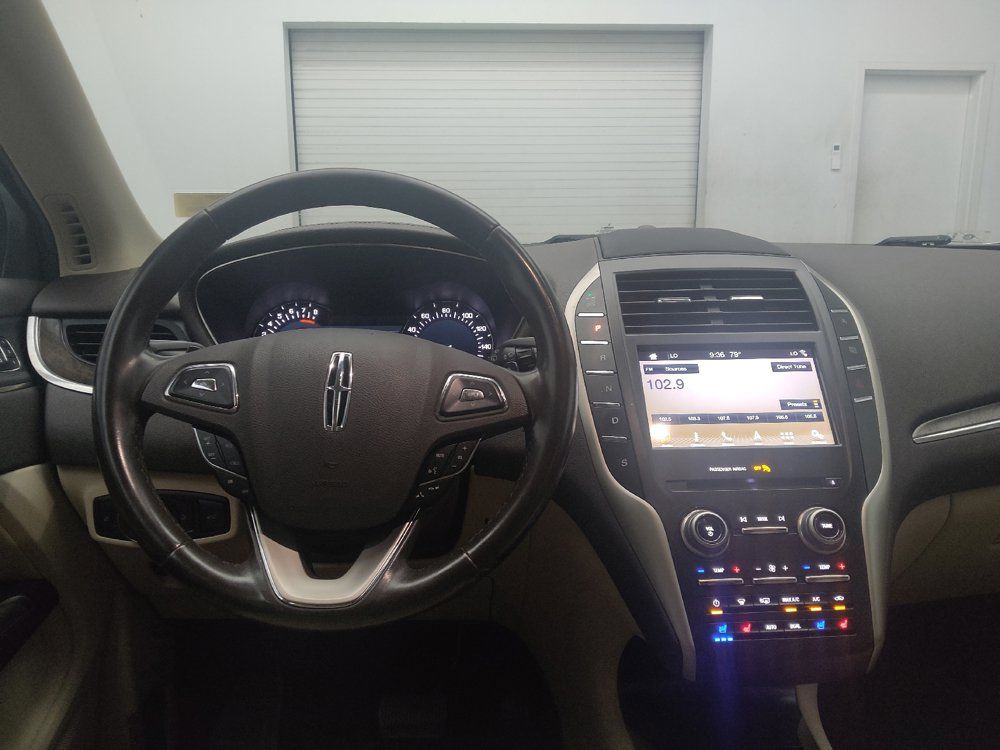 Used 2017 Lincoln MKC Reserve FWD image 22