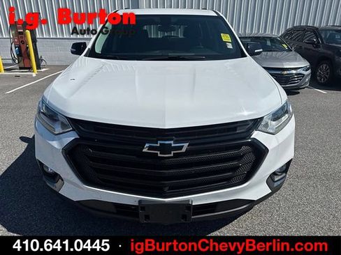 Used 2020 Chevrolet Traverse LT w/ LT Premium Package AWD/4WD image 3
