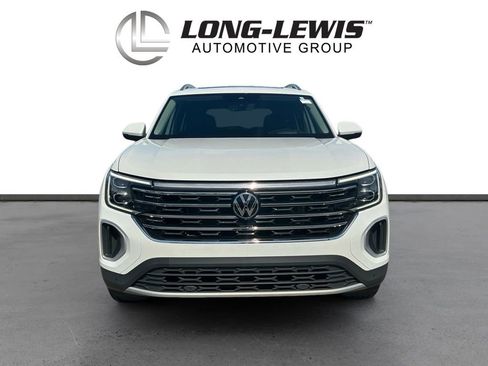 Used 2024 Volkswagen Atlas SEL AWD/4WD image 11