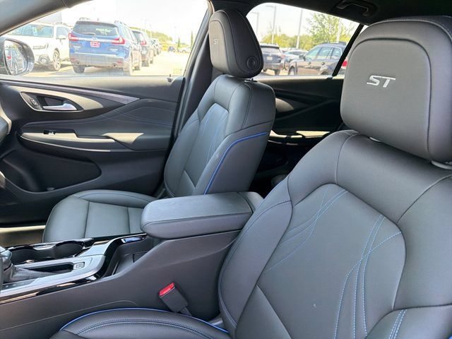 New 2026 Buick Envista Sport Touring w/ Convenience I Package FWD image 19
