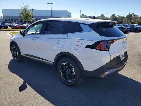 New 2026 Kia Sportage EX image 3