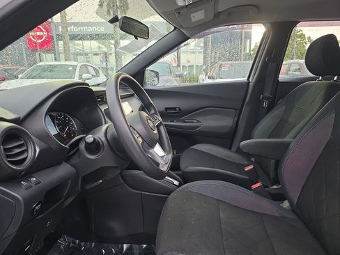 Used 2019 Nissan Kicks S FWD image 24