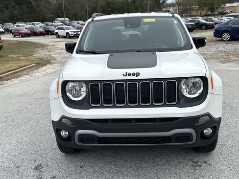 Used 2023 Jeep Renegade Latitude image 2