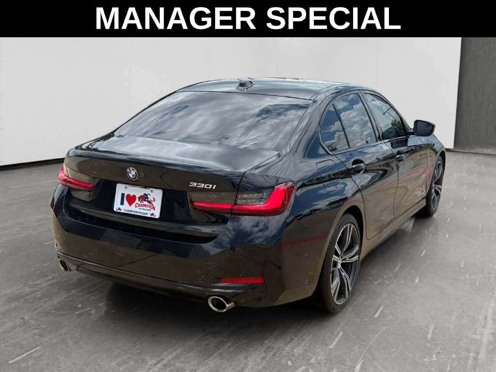 Used 2023 BMW 330i Sedan w/ Convenience Package RWD image 5