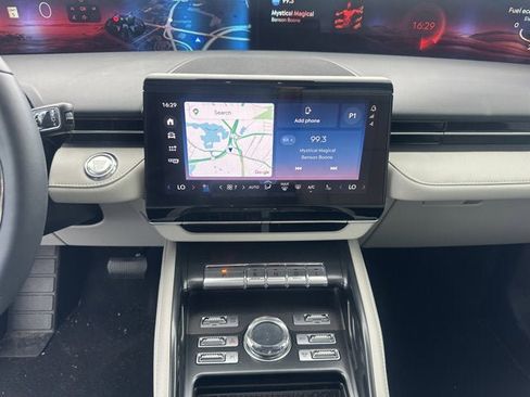 New 2026 Lincoln Nautilus Premier w/ Equipment Group 102A AWD/4WD image 15