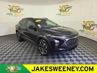 Used 2025 Chevrolet Trax RS w/ Sunroof Package FWD video 1