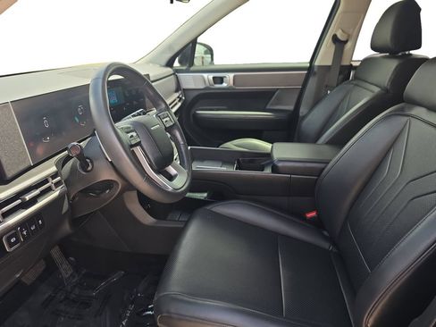 Used 2024 Hyundai Santa Fe SEL FWD image 9