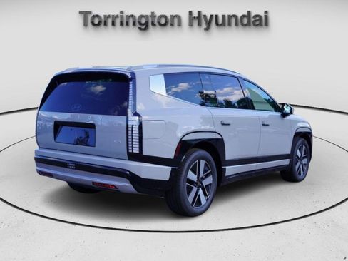 New 2026 Hyundai Ioniq 9 SEL image 7