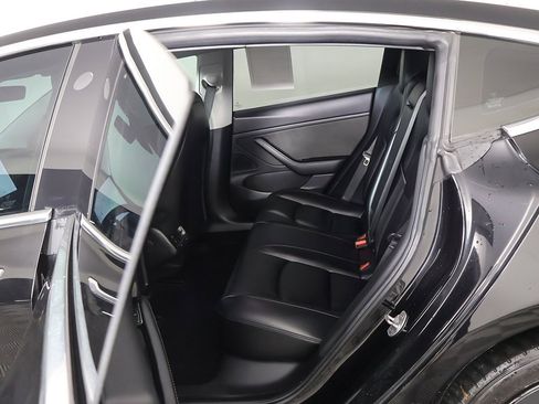 Used 2019 Tesla Model 3 Long Range image 31