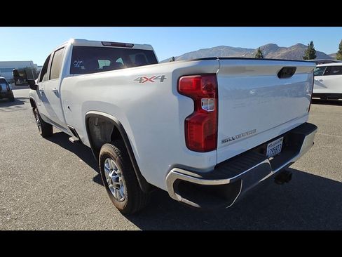 Used 2024 Chevrolet Silverado 2500 LT w/ Convenience Package AWD/4WD image 6