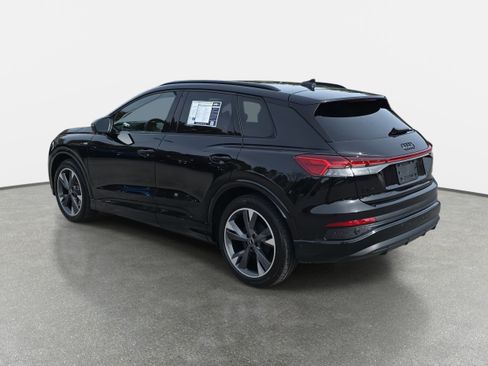 Used 2024 Audi Q4 e-tron Premium Plus w/ Premium Plus image 7