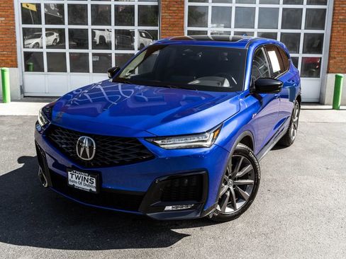 Used 2025 Acura MDX A-Spec AWD/4WD image 2