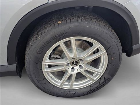 Used 2026 Mercedes-Benz GLC 300 4MATIC image 9