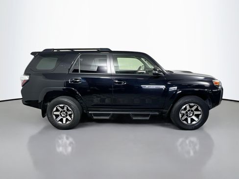 Used 2022 Toyota 4Runner TRD Off-Road Premium AWD/4WD image 3
