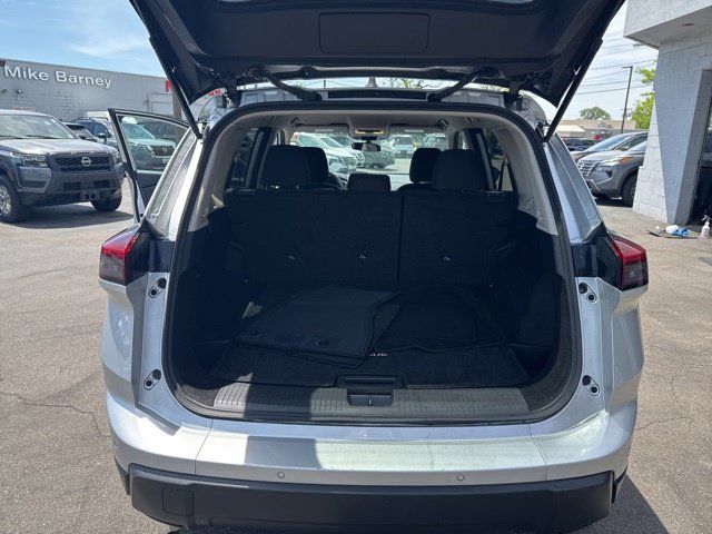 Used 2024 Nissan Rogue S AWD/4WD image 20