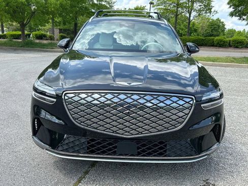 New 2025 Genesis Electrified GV70 Prestige w/ Prestige Package image 2