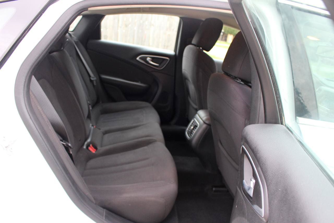 Used 2015 Chrysler 200 Limited w/ Convenience Group FWD image 35