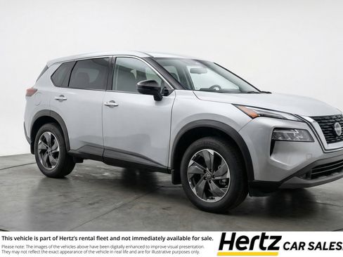 Used 2025 Nissan Rogue SV FWD image 1