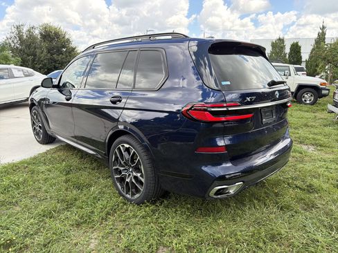 Used 2025 BMW X7 xDrive40i w/ M Sport Package AWD/4WD image 5