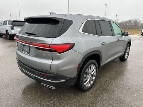 Used 2025 Buick Enclave Preferred image 9